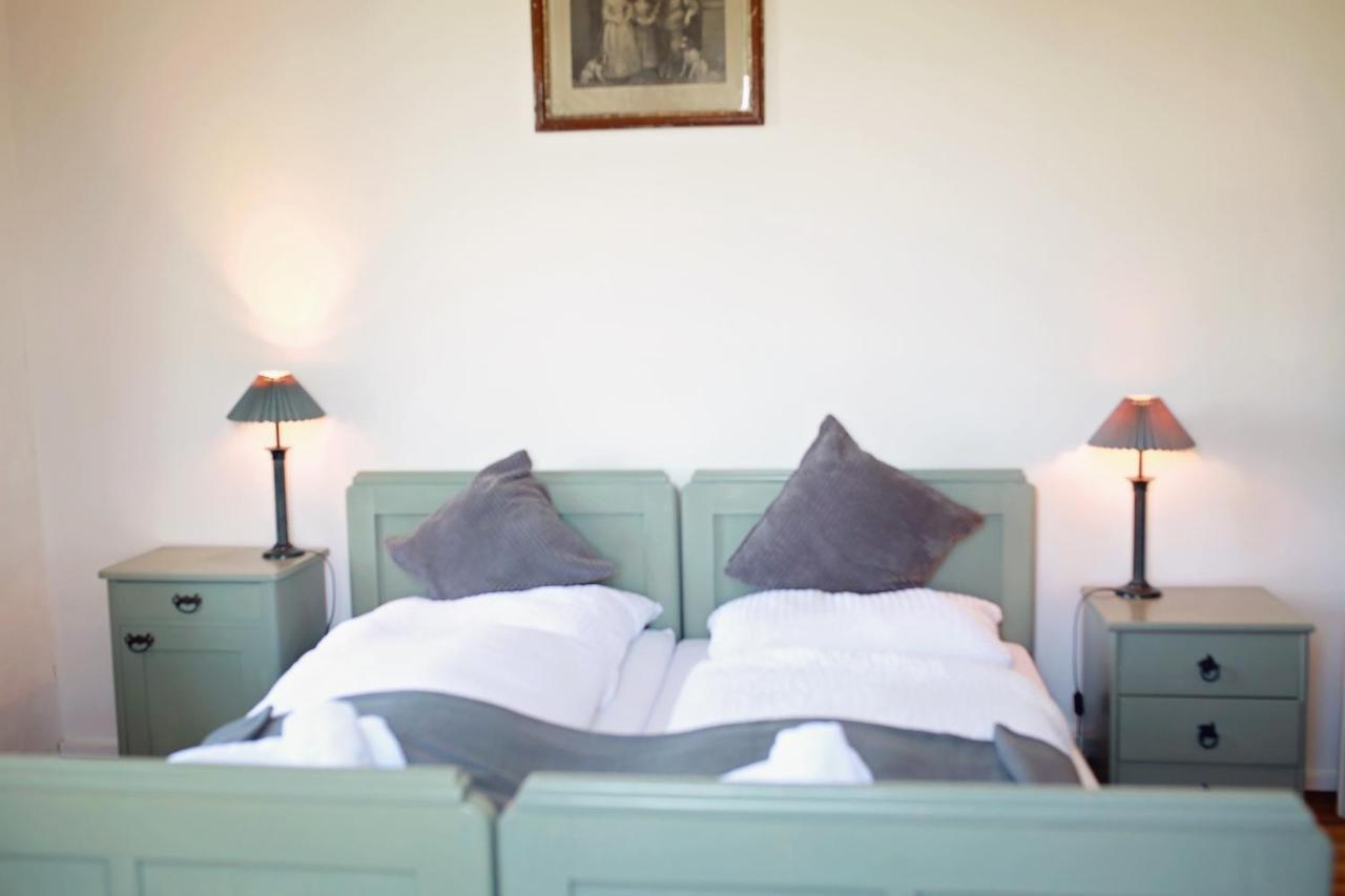 Schloss Moosburg Gaestehaus Esterno foto