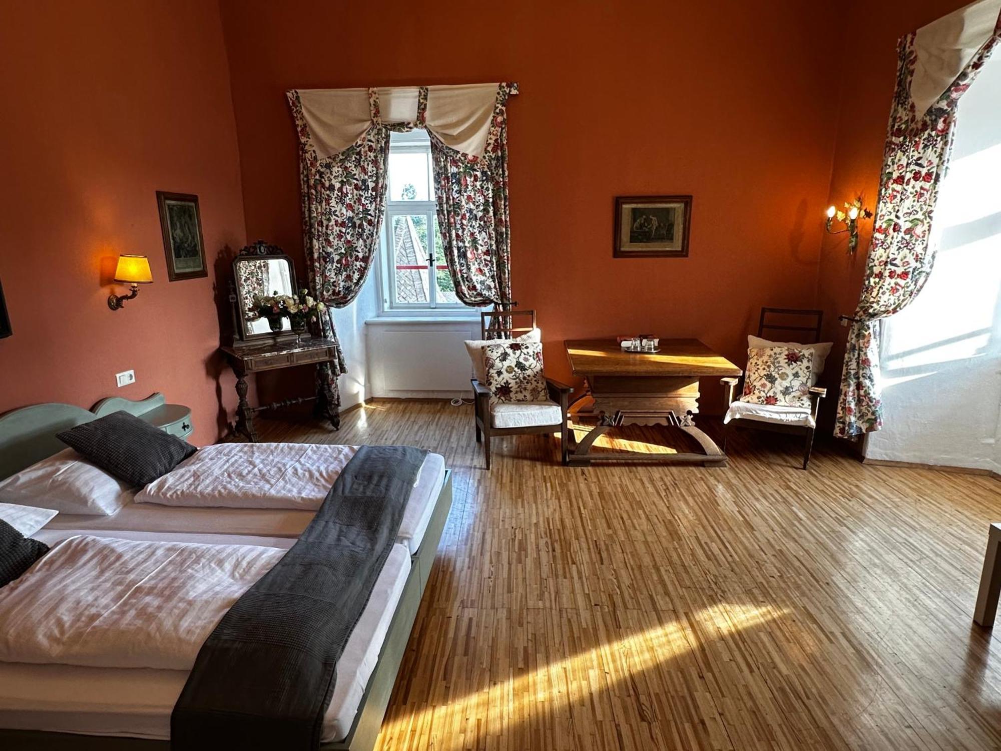 Schloss Moosburg Gaestehaus Esterno foto